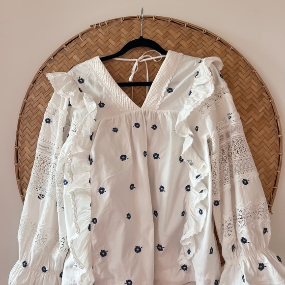 LUG VON SIGA WHITE/BLUE COTTAGE-CORE EMBROIDERED FLORAL CARLA V-NECK‎ BOHEMIAN - Picture 10 of 11